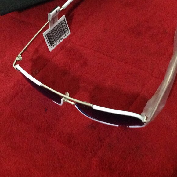 NWT Perverse Unisex Aviators Sunglasses Belllezza White - Picture 3 of 8